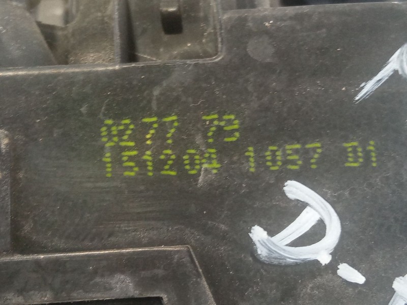 Recambio de cerradura puerta delantera derecha para renault megane referencia OEM IAM   