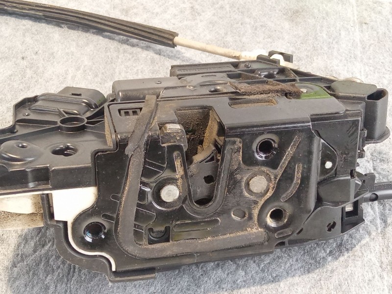 Recambio de cerradura puerta delantera izquierda para seat ibiza referencia OEM IAM   