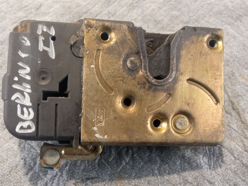 Recambio de cerradura puerta delantera izquierda para citroën berlingo referencia OEM IAM   