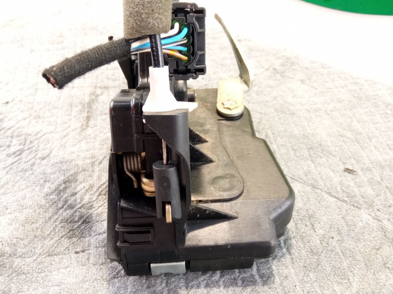 Recambio de cerradura puerta delantera izquierda para bmw 316i referencia OEM IAM   