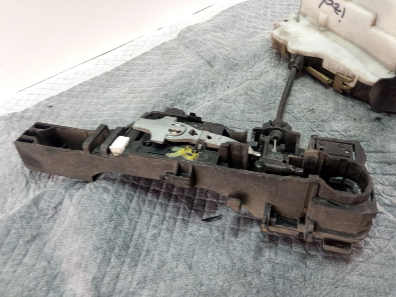 Recambio de cerradura puerta delantera izquierda para renault scenic referencia OEM IAM   