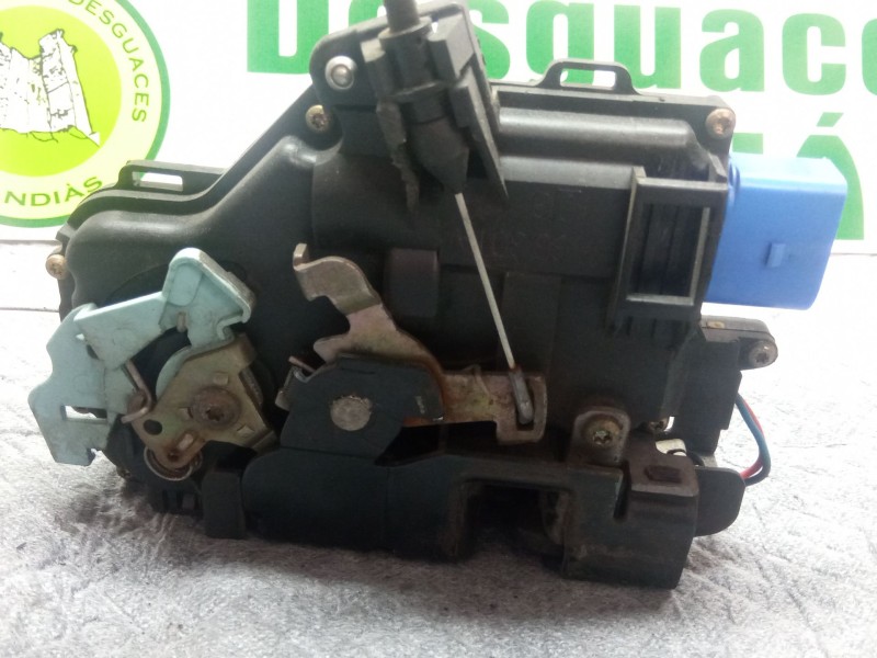 Recambio de cerradura puerta delantera izquierda para seat altea referencia OEM IAM   