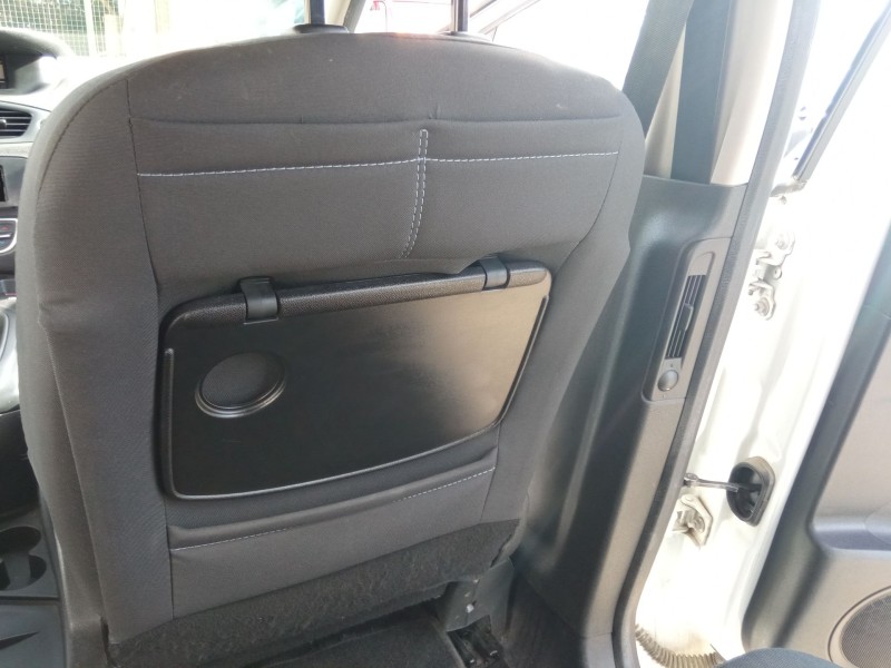 renault scenic del año 2010