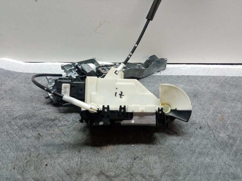 Recambio de cerradura puerta delantera izquierda para peugeot partner referencia OEM IAM   