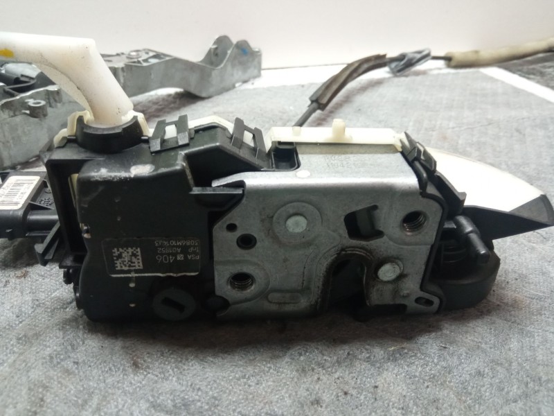 Recambio de cerradura puerta delantera izquierda para peugeot partner referencia OEM IAM   