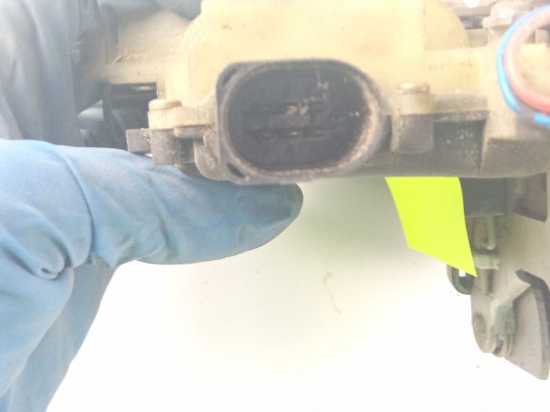 Recambio de cerradura puerta trasera derecha para seat león referencia OEM IAM   