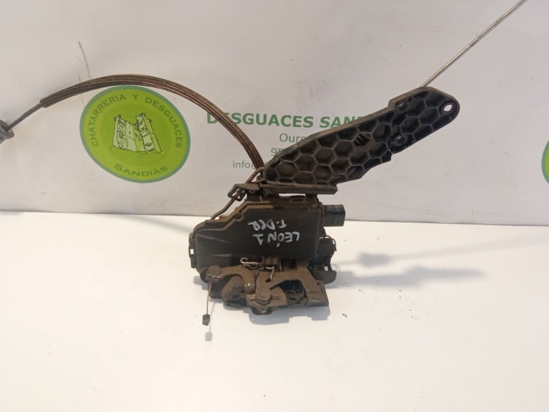 Recambio de cerradura puerta trasera derecha para seat toledo referencia OEM IAM   