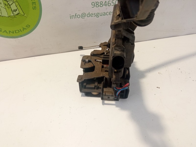 Recambio de cerradura puerta trasera derecha para seat toledo referencia OEM IAM   