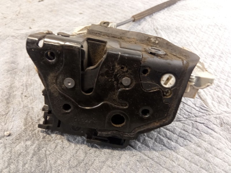 Recambio de cerradura puerta trasera derecha para seat altea referencia OEM IAM   