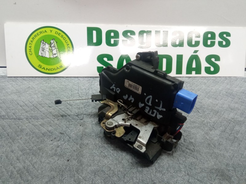 Recambio de cerradura puerta trasera derecha para seat altea referencia OEM IAM   