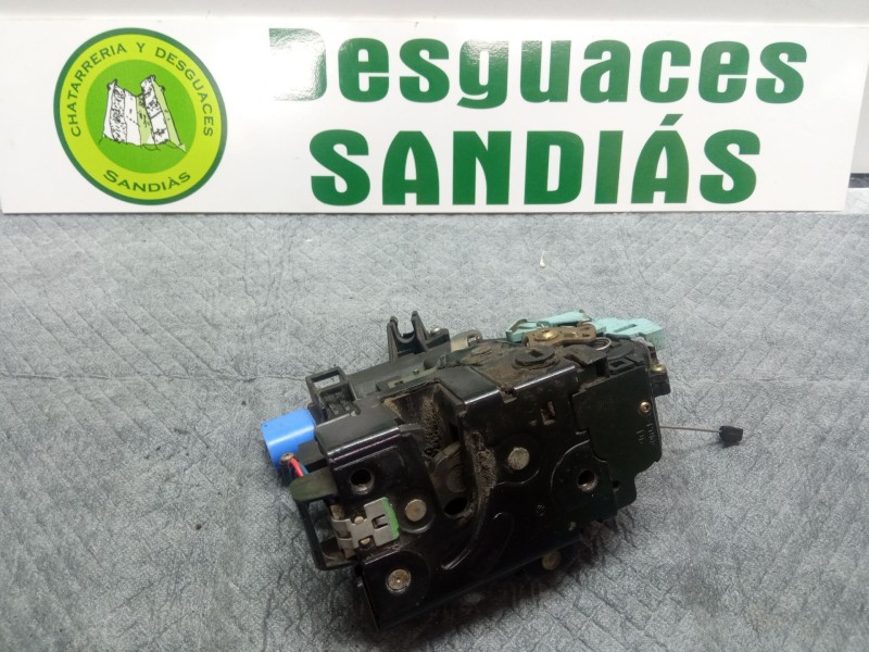Recambio de cerradura puerta trasera derecha para seat altea referencia OEM IAM   
