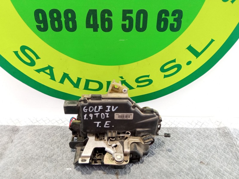 Recambio de cerradura puerta trasera izquierda para volkswagen golf referencia OEM IAM   