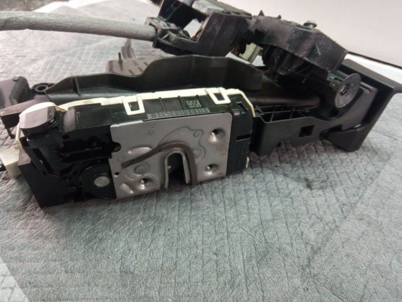 Recambio de cerradura puerta trasera izquierda para mercedes-benz c220 referencia OEM IAM A2047230908A2047600734  