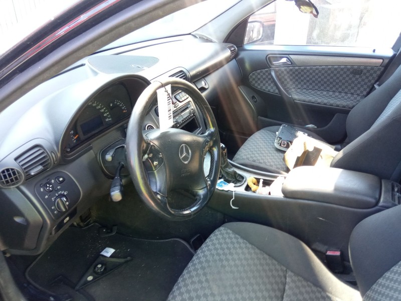 mercedes-benz c220 del año 2000