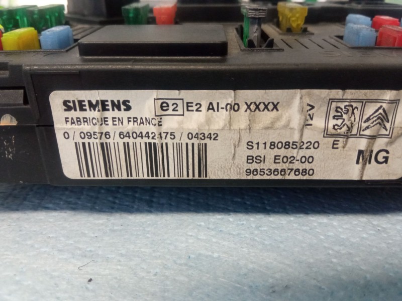 Recambio de centralita bsi e02-00 para peugeot 206 referencia OEM IAM 9653667680  S118085220