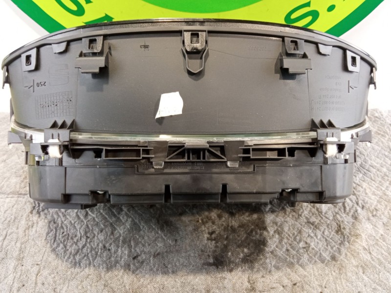 Recambio de cuadro instrumentos para seat ibiza referencia OEM IAM 6F0920740C  
