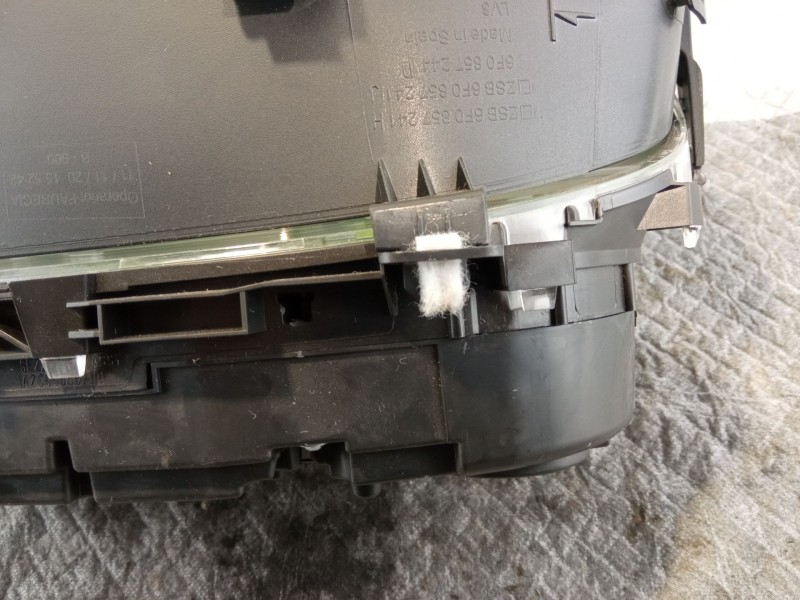 Recambio de cuadro instrumentos para seat ibiza referencia OEM IAM 6F0920740C  