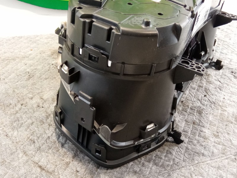 Recambio de cuadro instrumentos para seat ibiza referencia OEM IAM 6F0920740C  