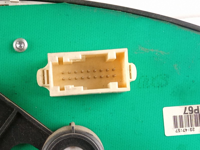 Recambio de cuenta kilometros para citroën berlingo referencia OEM IAM 9662745180  