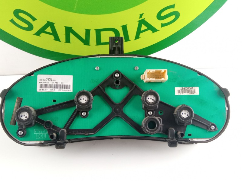 Recambio de cuenta kilometros para citroën berlingo referencia OEM IAM 9662745180  