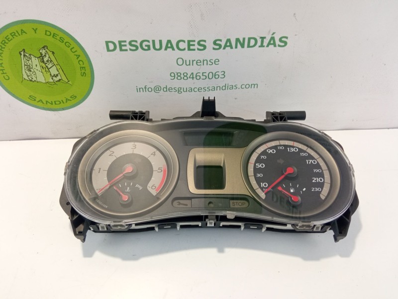 Recambio de cuenta kilometros para renault clio referencia OEM IAM 8200582709  