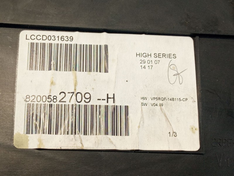 Recambio de cuenta kilometros para renault clio referencia OEM IAM 8200582709  