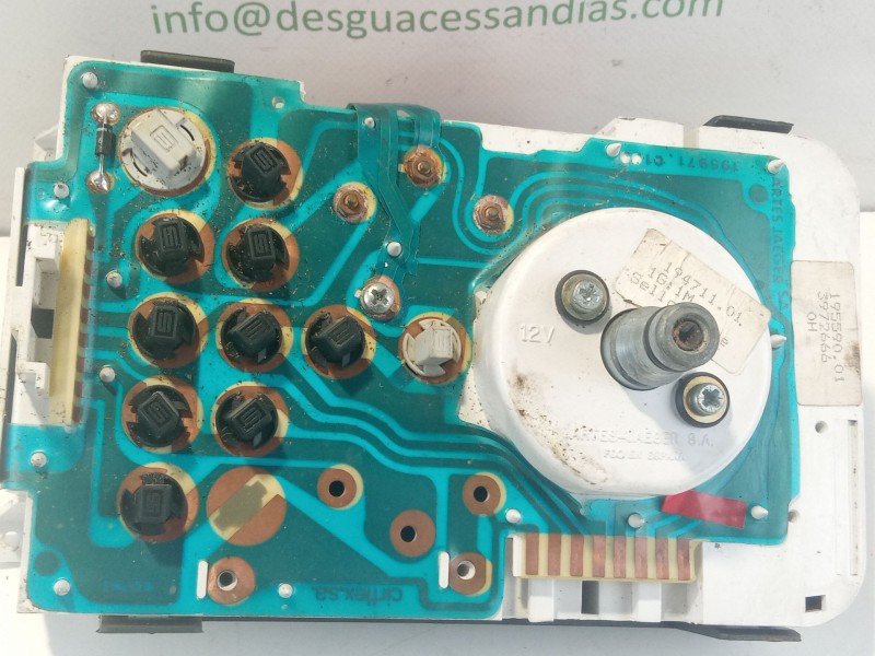 Recambio de cuenta kilometros para seat marbella referencia OEM IAM 3972666  