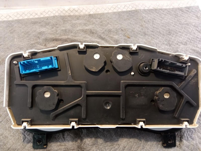 Recambio de cuenta kilometros para ford tourneo referencia OEM IAM 9T1T10849AD  