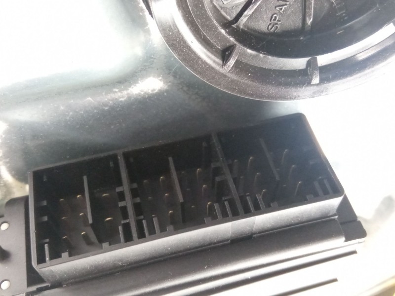 Recambio de elevalunas delantero izquierdo para seat ibiza referencia OEM IAM   