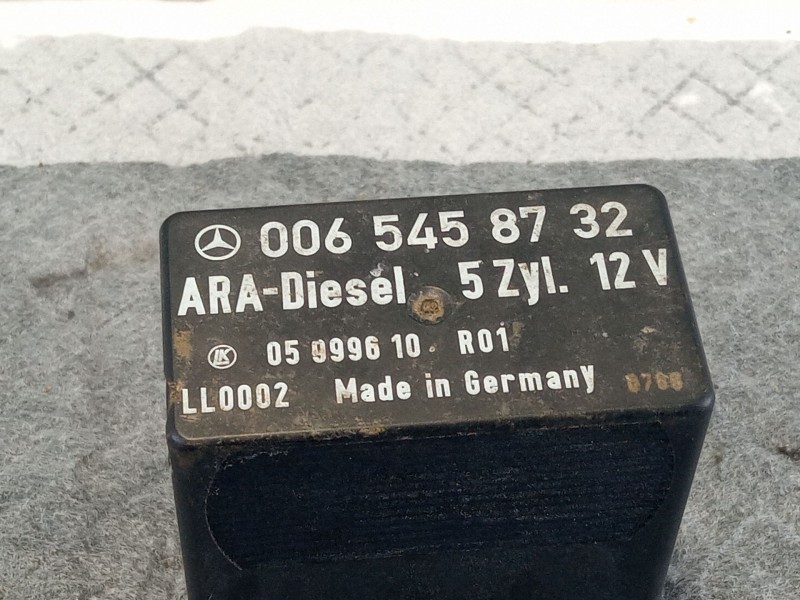 Recambio de relé inyeccion para mercedes-benz 250d referencia OEM IAM 0065458732  