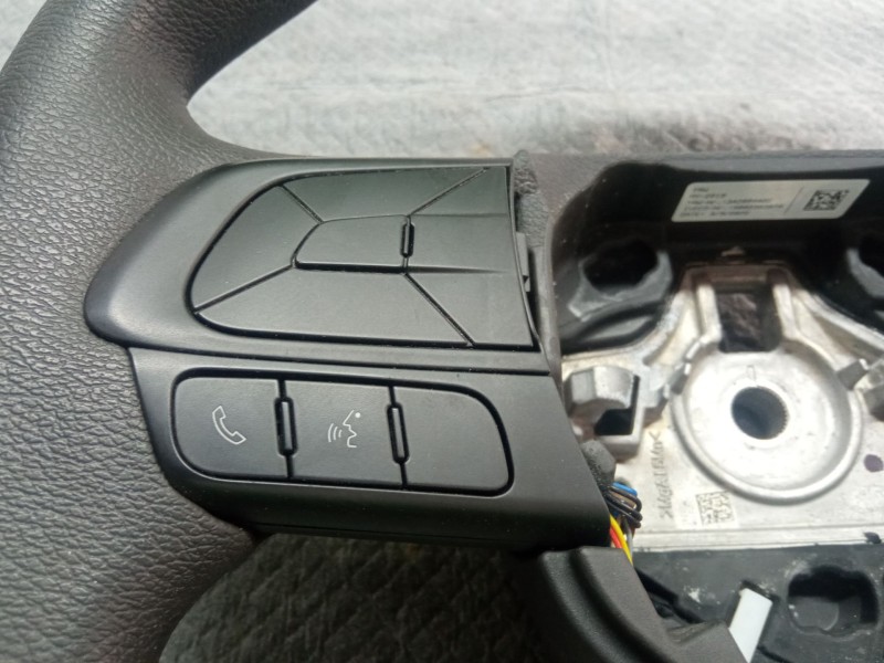 Recambio de volante (sin airbag) para iveco 35 s18 referencia OEM IAM 5802303979  