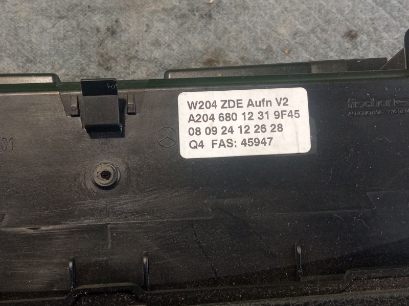 Recambio de pantalla multifuncion para mercedes-benz c220 referencia OEM IAM A20468012319F45  