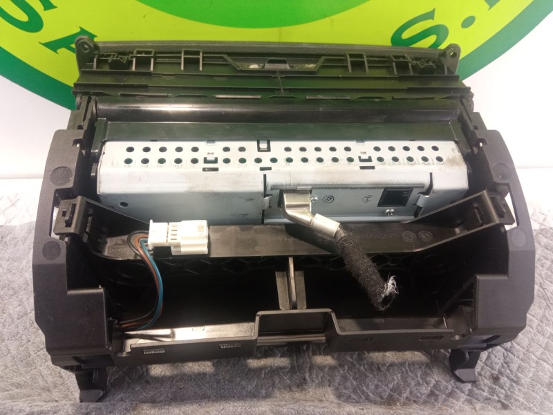 Recambio de pantalla multifuncion para mercedes-benz c220 referencia OEM IAM A20468012319F45  