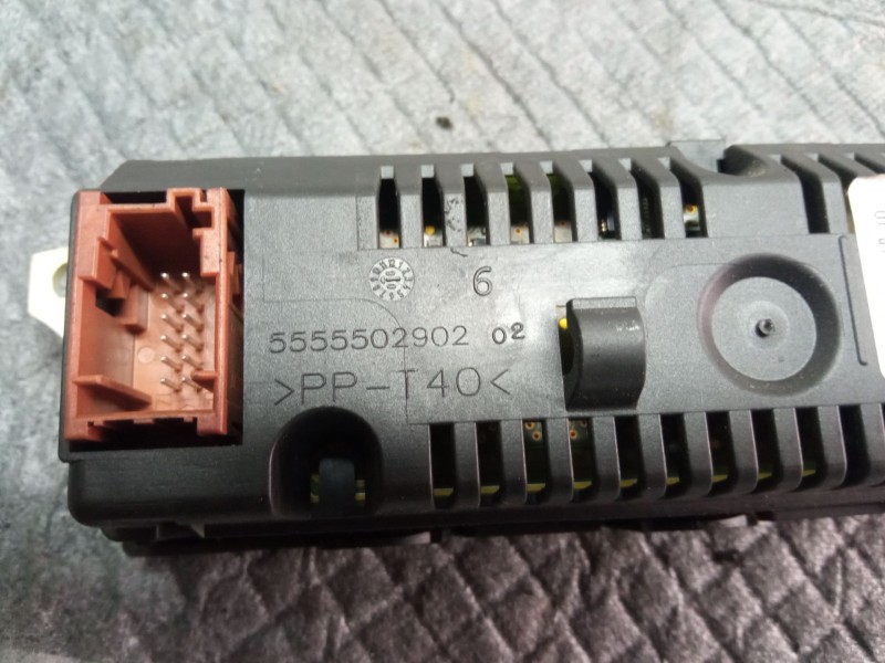 Recambio de pantalla multifuncion para citroën c3 referencia OEM IAM 96597970XT  