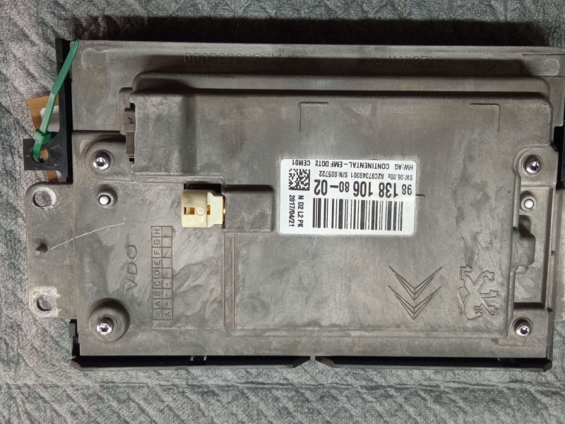 Recambio de pantalla multifuncion para citroën ds4 referencia OEM IAM 9813810680  