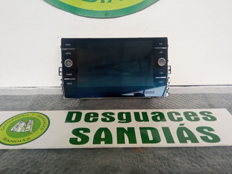 Recambio de pantalla multifuncion para volkswagen polo referencia OEM IAM 5NN919605B  