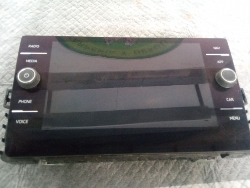 Recambio de pantalla multifuncion para volkswagen polo referencia OEM IAM 5NN919605B  