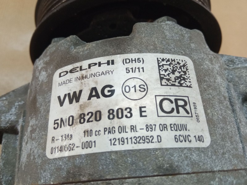Recambio de compresor aire acondicionado para volkswagen caddy referencia OEM IAM 5N0820803E  