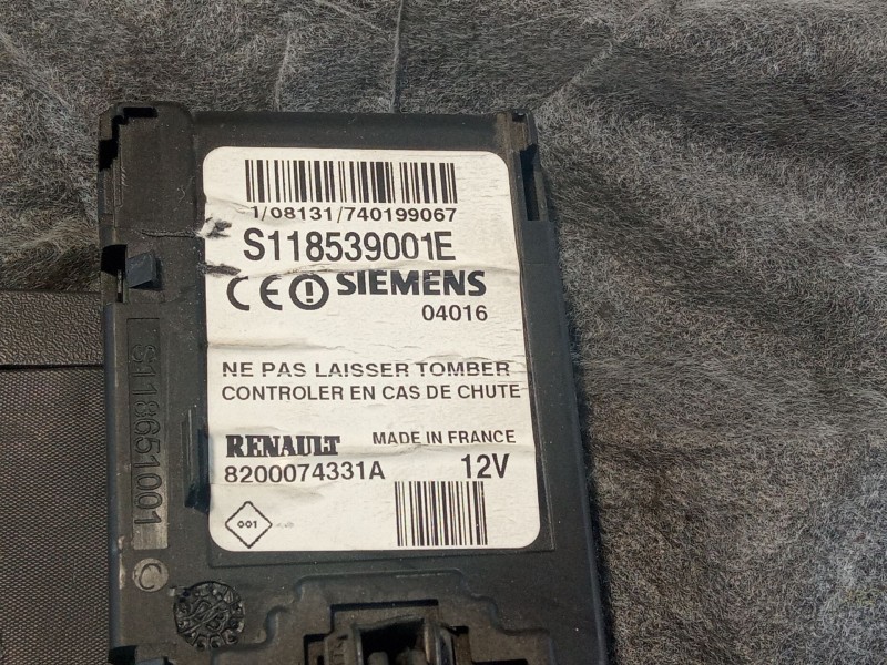 Recambio de llave tarjeta encendido para renault megane referencia OEM IAM S118539001E  8200074331A