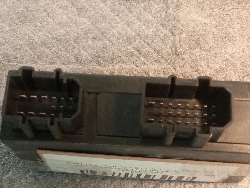 Recambio de centralita confort para volkswagen golf referencia OEM IAM 1J0959799AH  