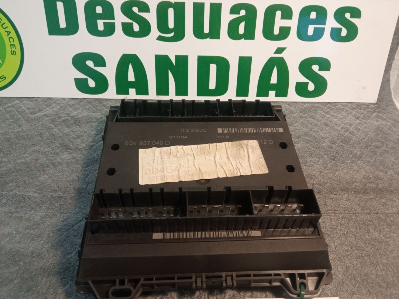 Recambio de centralita confort para seat ibiza referencia OEM IAM 6Q1937049D  