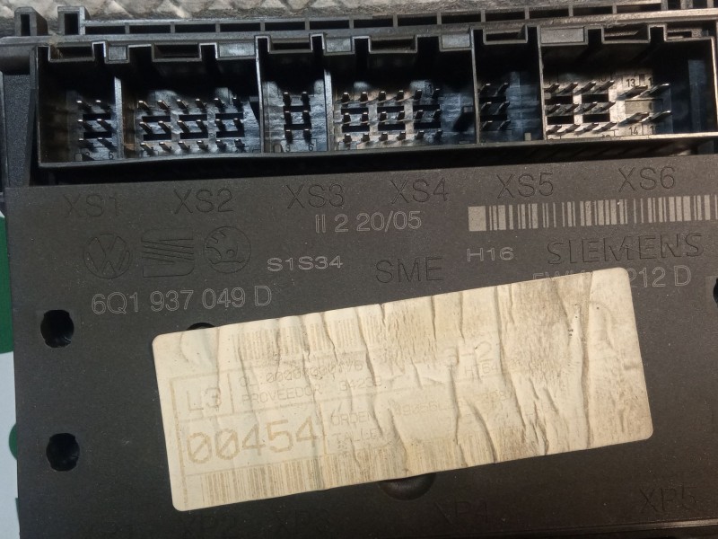 Recambio de centralita confort para seat ibiza referencia OEM IAM 6Q1937049D  