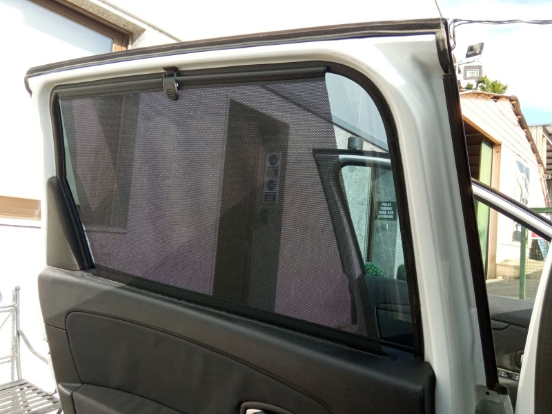 renault scenic del año 2010