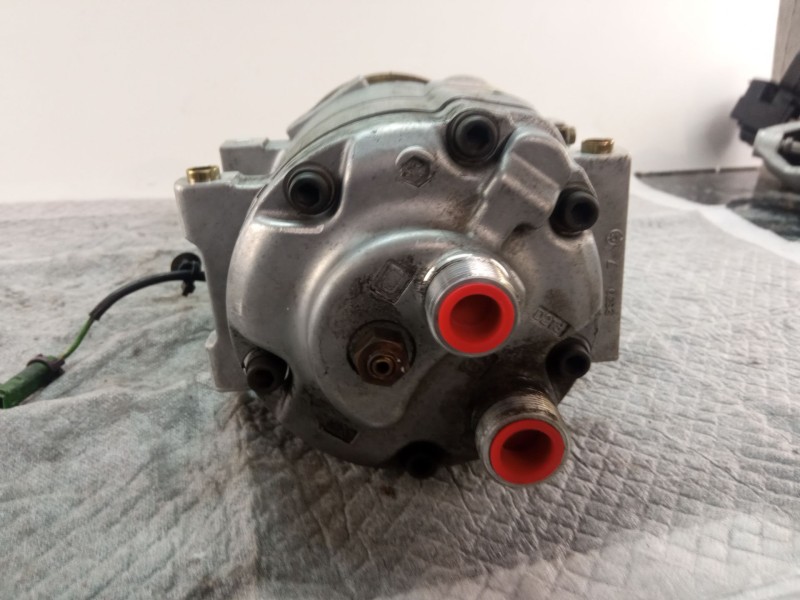 Recambio de compresor aire acondicionado para volkswagen passat referencia OEM IAM 08d260805d5062310500  