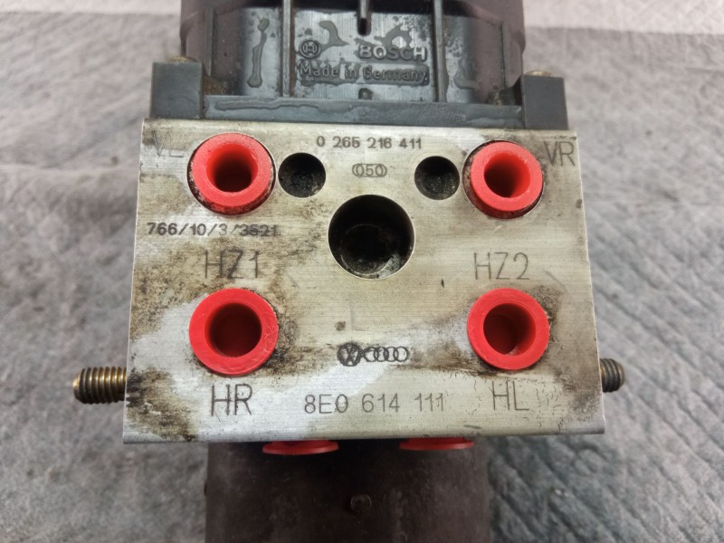 Recambio de modulo abs para volkswagen passat referencia OEM IAM 8E0614111  0265216411