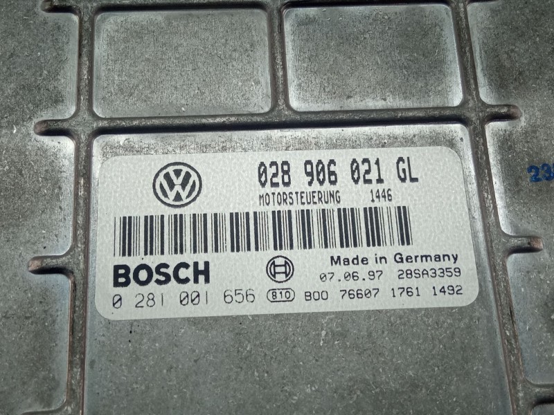 Recambio de centralita motor para volkswagen passat referencia OEM IAM 028906021GL  0281001656