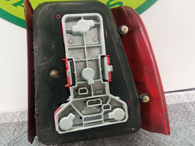 Recambio de piloto trasero izquierdo para volkswagen passat referencia OEM IAM   