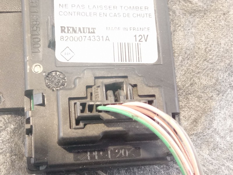 Recambio de llave tarjeta encendido para renault megane referencia OEM IAM S118539001E  8200074331A