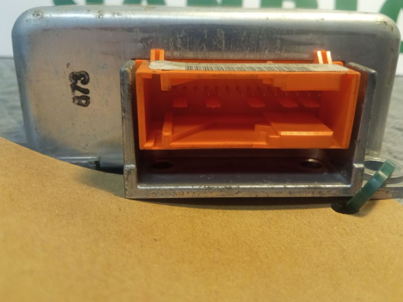 Recambio de centralita airbag para mercedes-benz c 250 d referencia OEM IAM 0008207926  0285001083