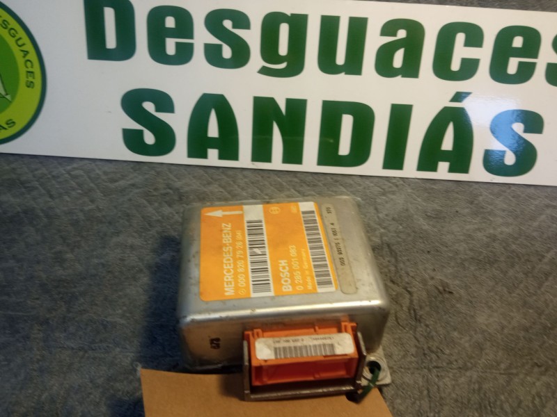 Recambio de centralita airbag para mercedes-benz c 250 d referencia OEM IAM 0008207926  0285001083